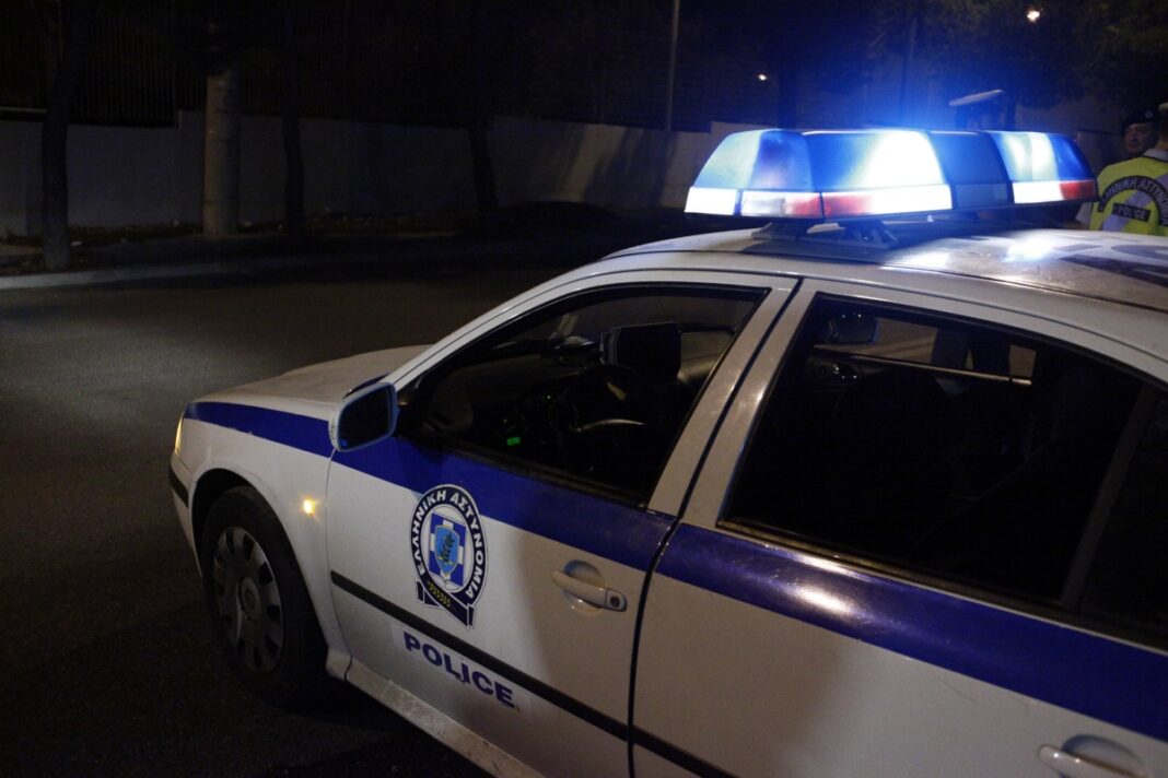 Άγρια καταδίωξη στην Κυψέλη - Η ΕΛΑΣ ψάχνει ακόμα τους ληστές περιπολικό