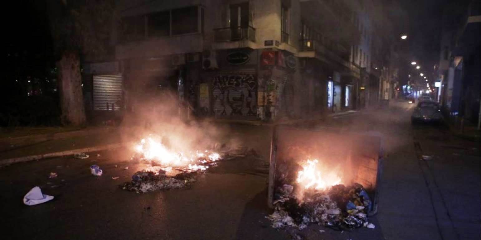 ραντεβού με μηχανάκια