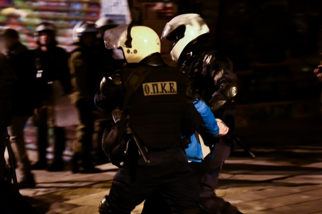 Ντου» της ΕΛ.ΑΣ στα Εξάρχεια – Τρεις συλλήψεις και 12 προσαγωγές ...
