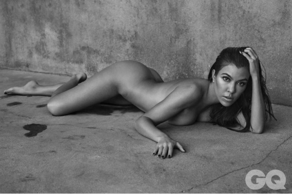 ΚΟΡΤΝΕΙ KOURTNEY KARDASHIAN