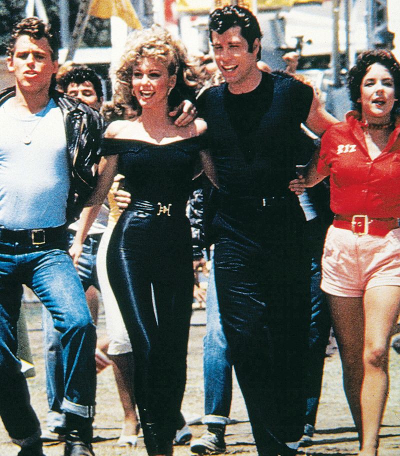 Η Σάντι του «Grease» πήρε πίσω το τζάκετ της (video)