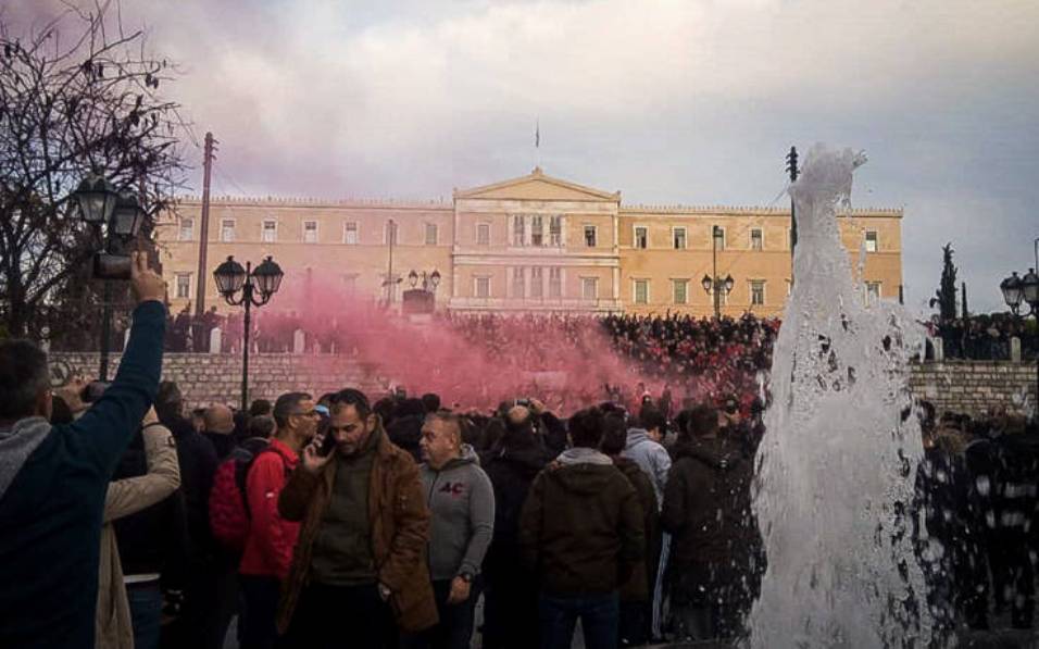ΟΠΑΔΟΙ ΟΛΥΜΠΙΑΚΟΣ ΕΡΥΘΡΟΣ ΑΣΤΕΡΑΣ ΣΥΓΚΕΝΤΡΩΣΗ ΒΟΥΛΗ 