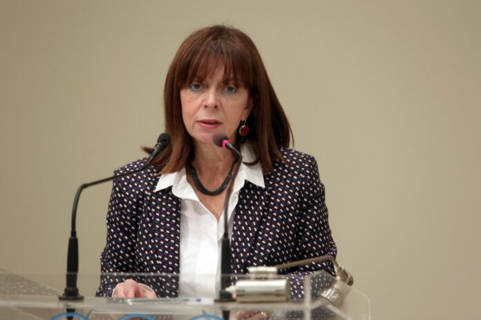 Έχω μια εντύπωση... Σακελλαροπούλου
