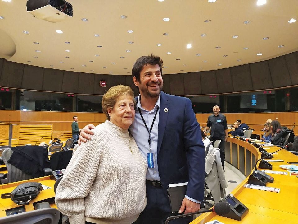 ΑΛΕΞΗΣ ΓΕΩΡΓΟΥΛΗΣ ΜΗΤΕΡΑ