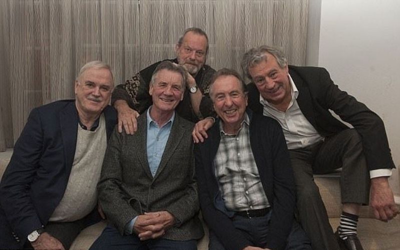 ΤΕΡΙ ΤΖΟΟΥΝΣ MONTY PYTHON