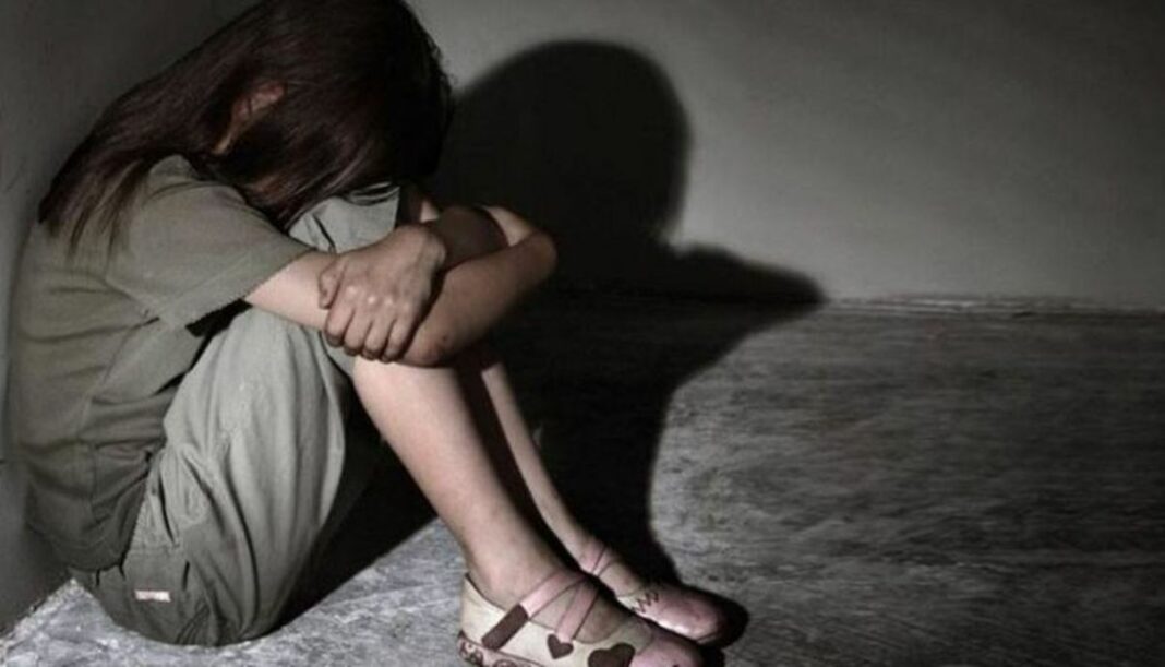 Φρίκη και αποτροπιασμός στη Λαμία: 13χρονη κατήγγειλε τον 45χρονο θείο της για βιασμό! ανηλικη βιασμος πορνεια