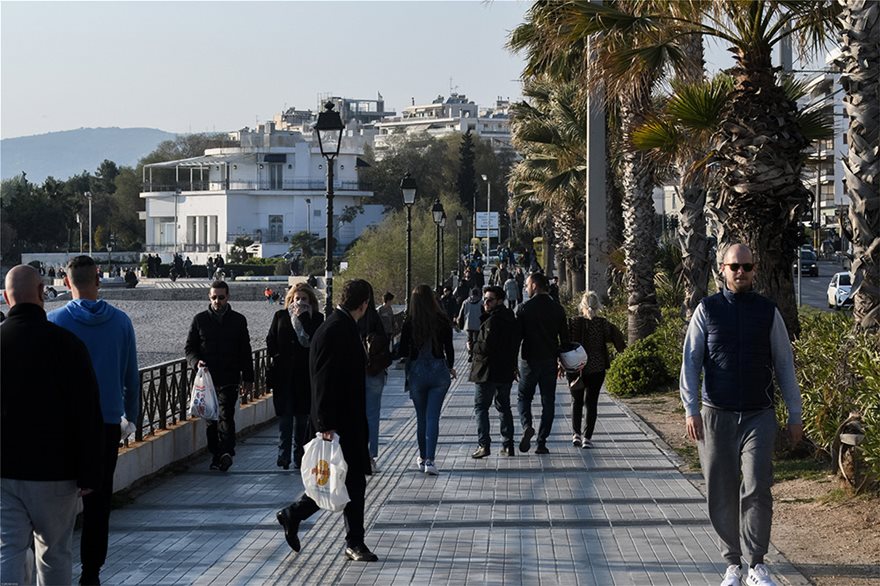 ΠΑΡΑΛΙΕΣ ΚΟΡΩΝΟΙΟΣ