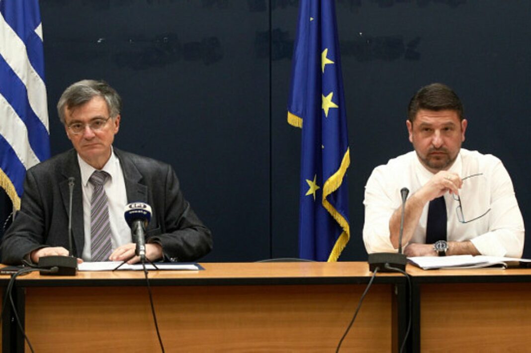 Ζωντανά η ενημέρωση από τους κυρίους Σ. Τσιόδρα και Ν. Χαρδαλιά για την πορεία του κορωνοϊού στη χώρα μας
