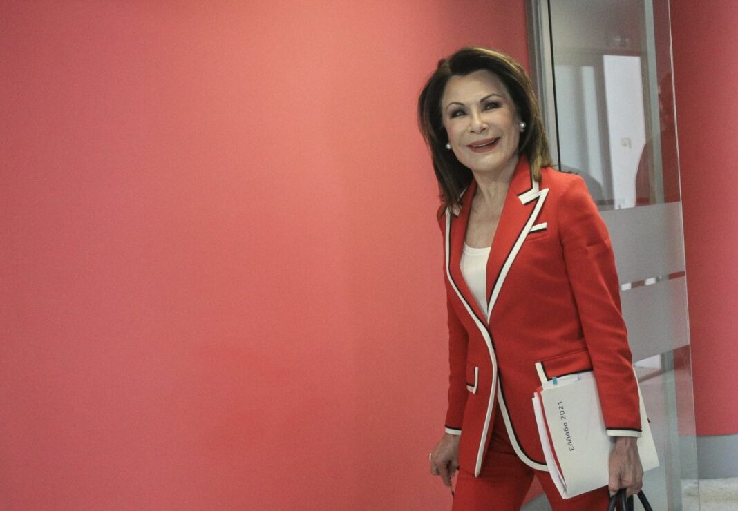 Είμαστε σοβαροί; Η Γιάννα Αγγελοπούλου κάλεσε τον Ερντογάν στην Αθήνα για την 25η Μαρτίου και δεν έχει παραιτηθεί ακόμα; Αγγελοπούλου