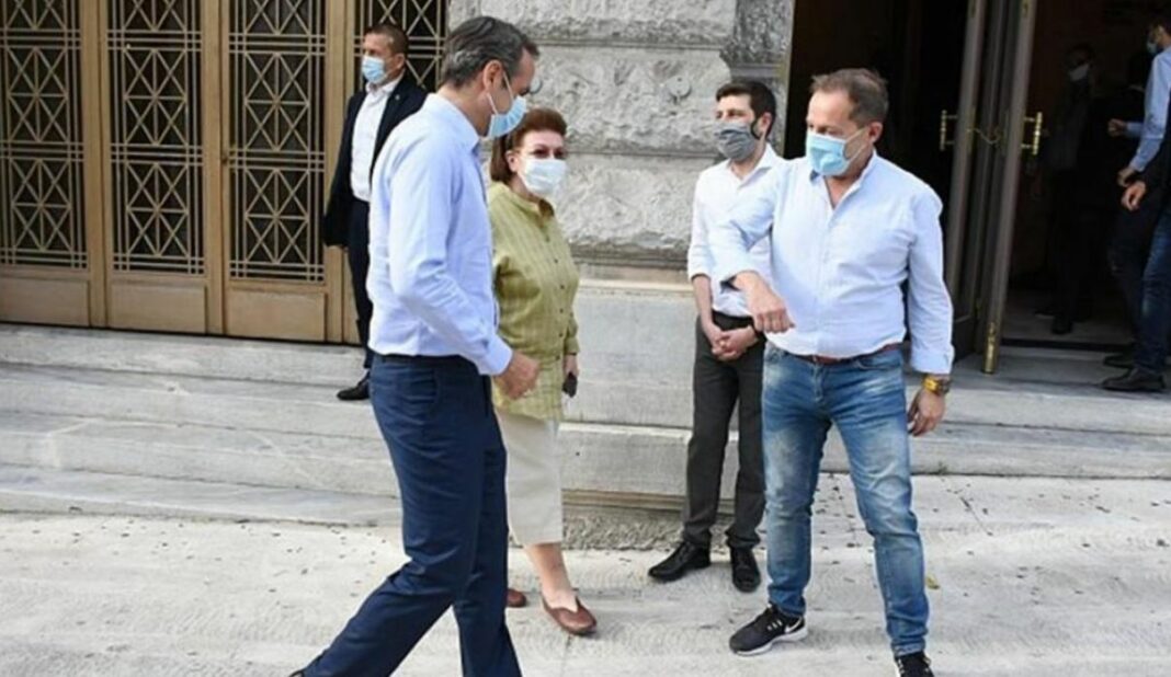 Σήμερα στην «Εστία»: Αναβιώνει το κλίμα σήψης της περιόδου του εκσυγχρονισμού Μενδώνη Μητσοτάκης Λιγνάδης