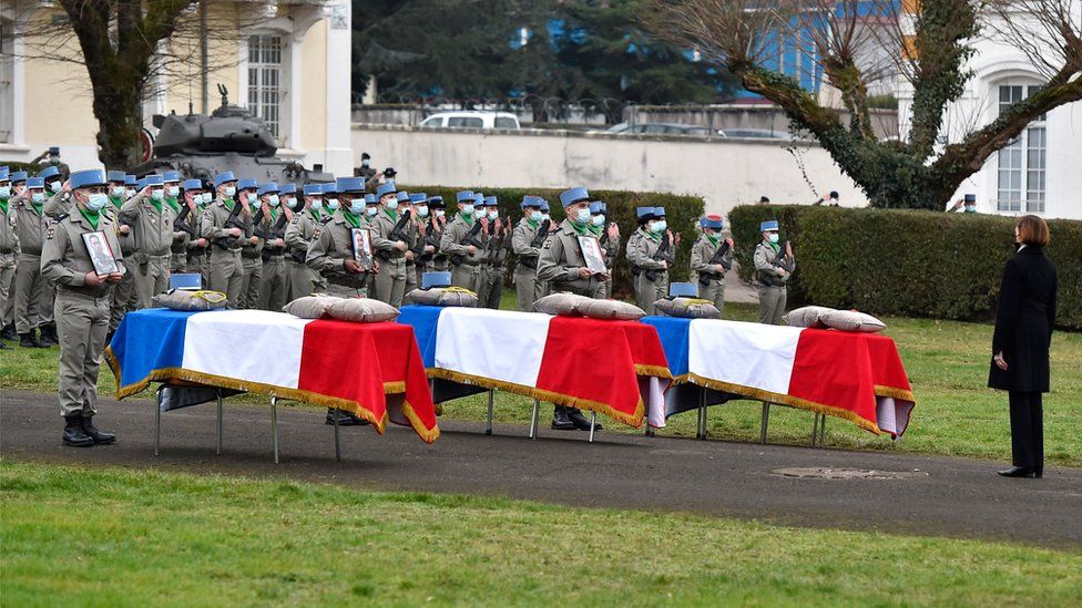 Γάλλοι στρατιώτες φέρετρα