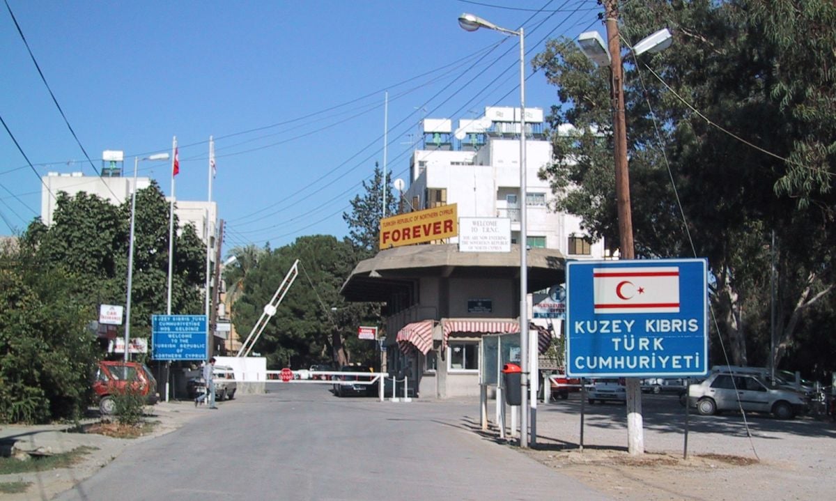 Ντροπή και ντροπή.  Η βρετανική κυβέρνηση αναγνωρίζει την “Τουρκική Δημοκρατία της Βόρειας Κύπρου”.  (φωτογραφίες)