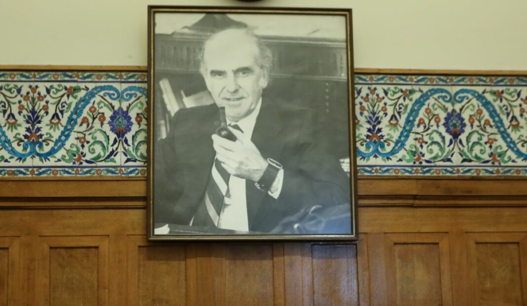 1934: Όταν η «Εστία» απέβαλλε τον Ανδρέα Παπανδρέου από το Κολλέγιο Αθηνών Παπανδρέου