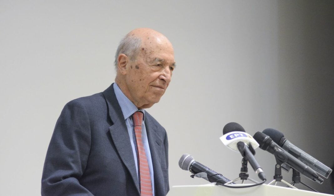 Διεφθαρμένο το ΠΑΣΟΚ του κ.Σημίτη και με την βούλα της ελληνικής δικαιοσύνης Σημίτης