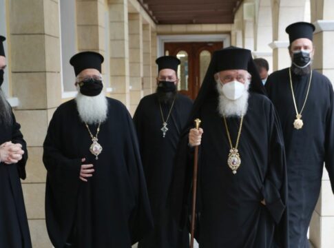 Iera Synodos To Embolio Einai Dwro Poy Mas Xarise O 8eos