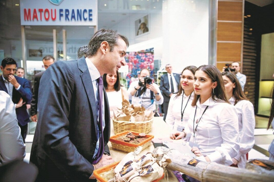 Τελικά, οι νέοι δεν... τσιμπάνε! Το «χαρτζιλίκωμα» των 150 ευρώ δεν αρκεί για να αλλάξουν στάση υπέρ της ΝΔ