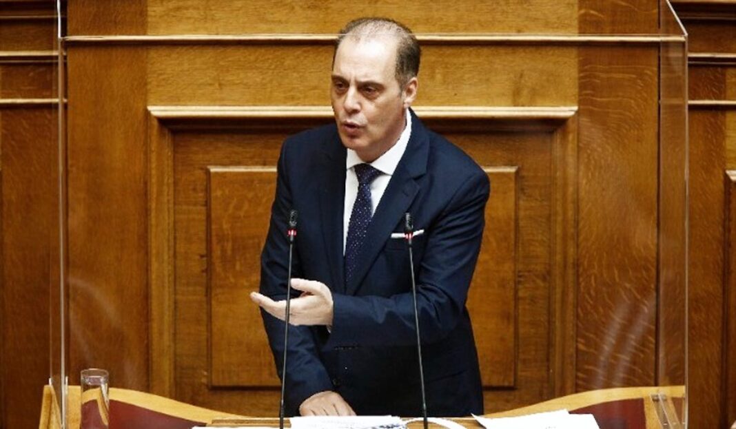 Την άρση ασυλίας του Κυριάκου Βελόπουλου αποφάσισε η Βουλή velopoulos 1