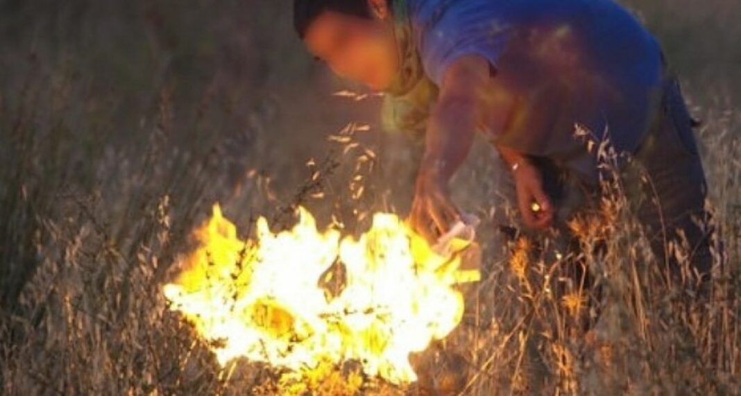 Πώς θα αντιμετωπίσει η Δικαιοσύνη τον 14χρονο κατά συρροή εμπρηστή της Φθιώτιδας empristis
