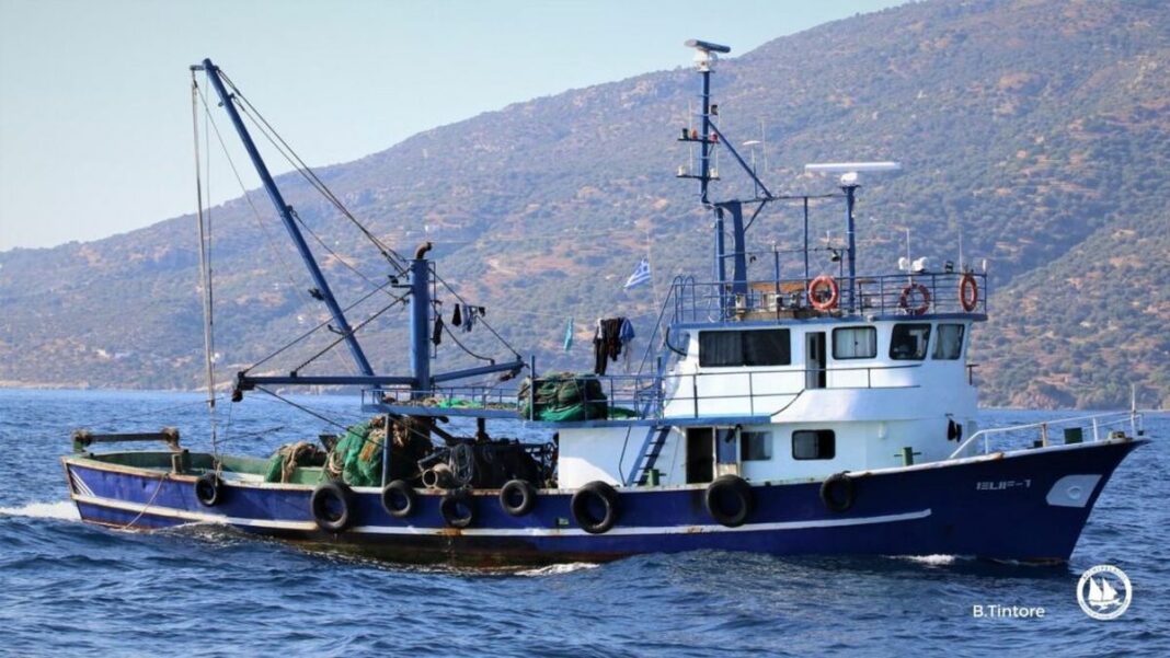 «Δεν πάει άλλο»… Ο Δήμαρχος Λέρου ξεσπά για την προκλητικότητα των Τούρκων ψαράδων που κάνουν ανενόχλητοι ό,τι θέλουν τουρκικό αλιευτικό Λέρος