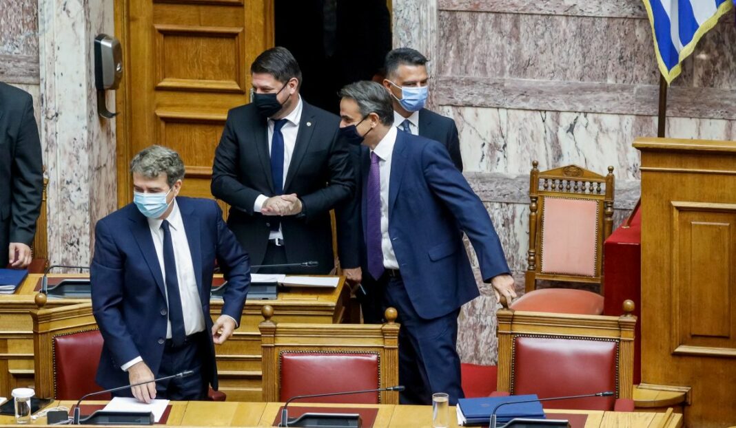 Ποιοι μένουν, ποιοι φεύγουν, ποιοι έρχονται - Επί θύραις ο ανασχηματισμός Βουλή Μητσοτάκης Χαρδαλιάς Χρυσοχοΐδης