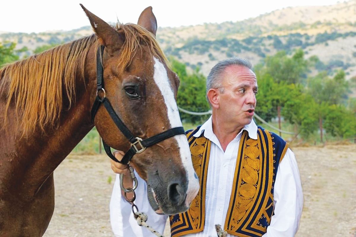 Γιώργος Μακρής: «Θα έσερνα τον Λιγνάδη στο Σύνταγμα για να τον φτύνουν» f2 από την παράσταση του 1822 One year later