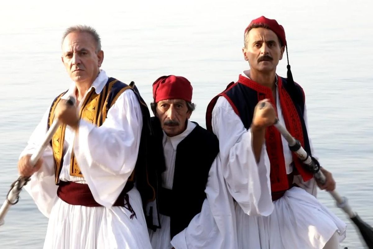 Γιώργος Μακρής: «Θα έσερνα τον Λιγνάδη στο Σύνταγμα για να τον φτύνουν» f6 Γιώργος Μακρής Βασίλης Καμίτσης Γιάννης Παπαθανάσης από την παράσταση 1822 one year later
