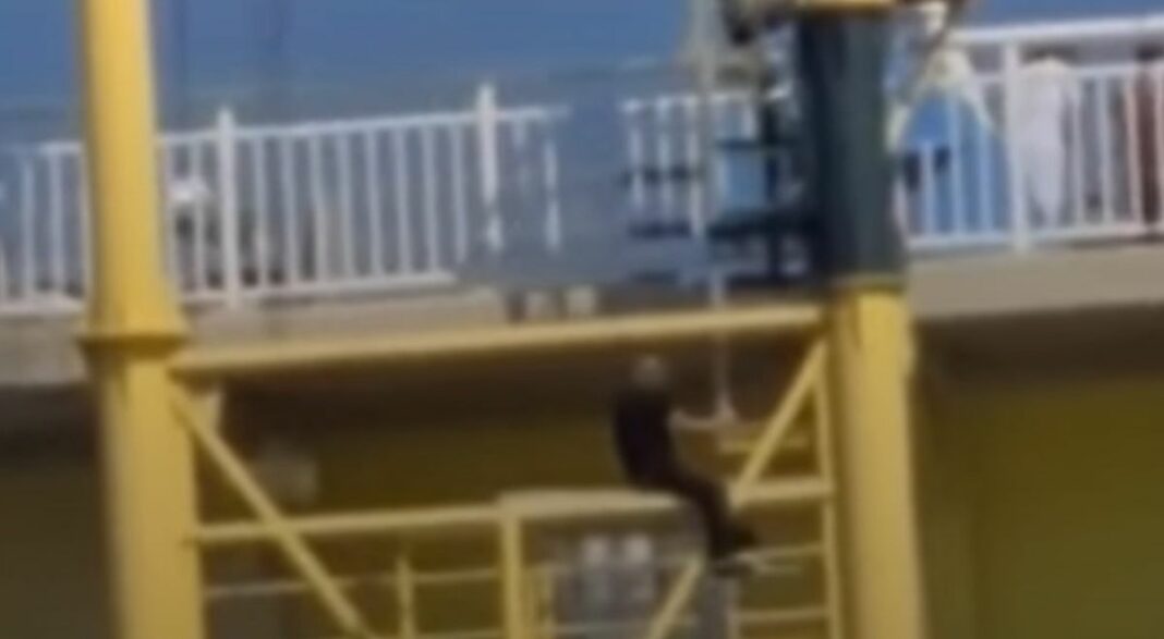 Γυναίκα απειλούσε να αυτοκτονήσει πέφτοντας από την Γέφυρα Ρίου Αντιρρίου (video) gefyra