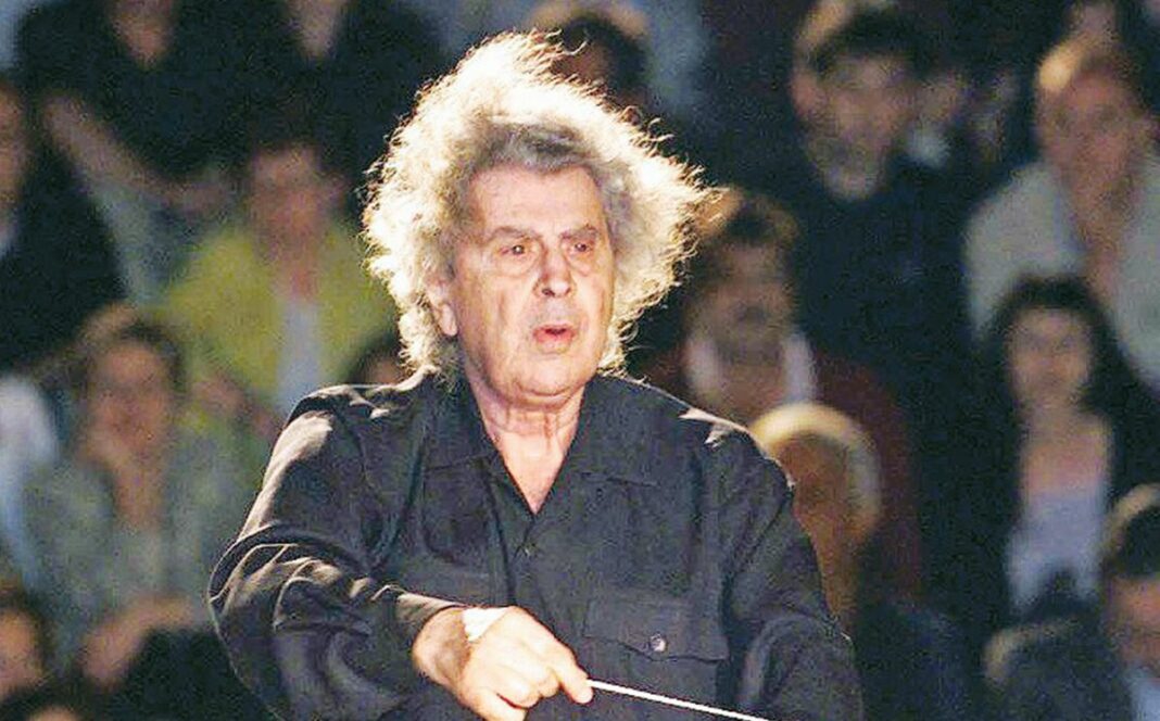 mikisΣτα «κάρβουνα» τα παιδιά του Μίκη Θοεδωράκη