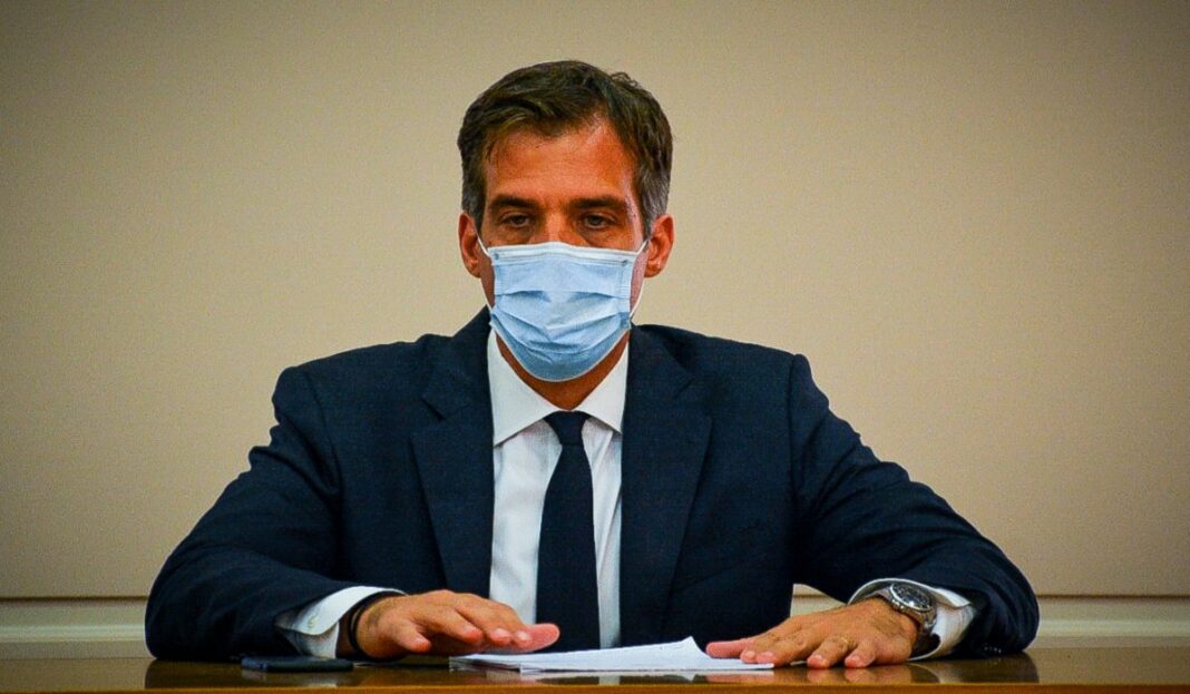 Σουτ στον άχρηστο Αρκουμανέα! Αρκουμανέας