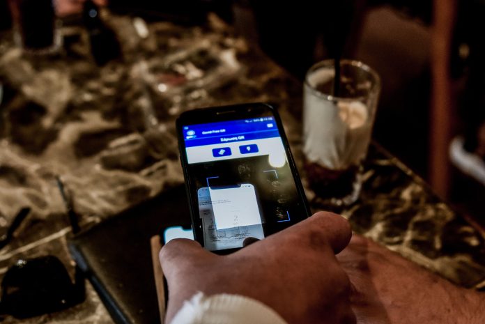 Κατεβάζουν «ρολά» εστιατόρια, μπαρ, καφέ στις 16 Νοεμβρίου