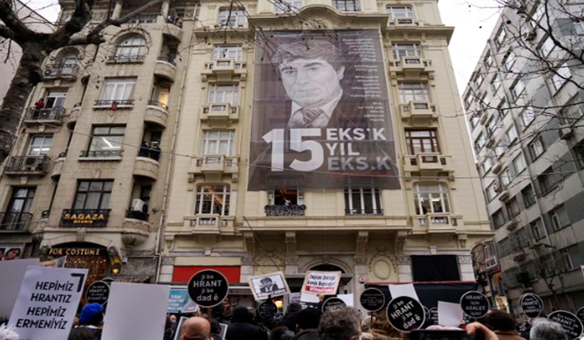 15 χρόνια από τη δολοφονία του Αρμένιου δημοσιογράφου Χραντ Ντινκ - Έκαναν  τα στραβά μάτια οι τουρκικές αρχές!