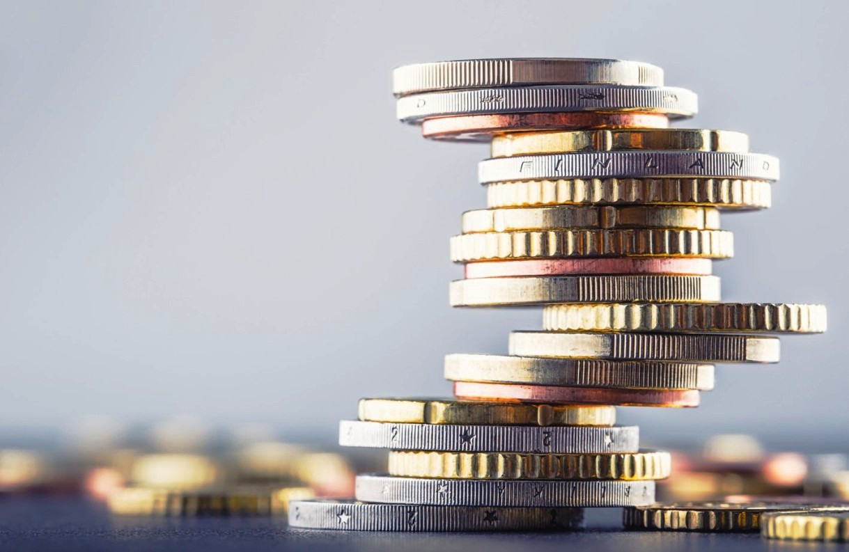 «Μαύρη τρύπα» τα χρέη των προμηθευτών ρεύματος! evro