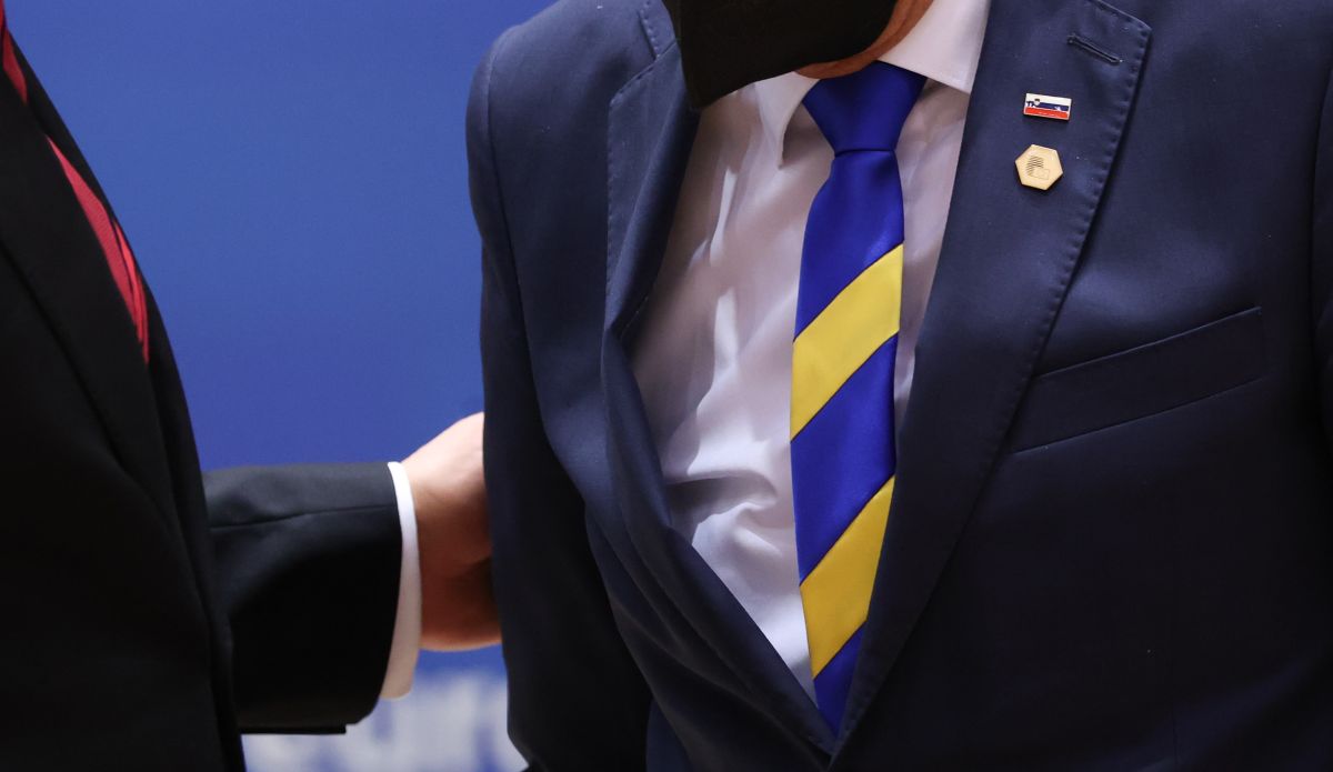 ΕΕ γραβάτα