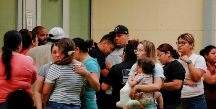 Αιματοκύλισμα σε δημοτικό σχολείο στο Τέξας: 18χρονος σκότωσε εν ψυχρώ 19 παιδιά και δύο εκπαιδευτικούς!
