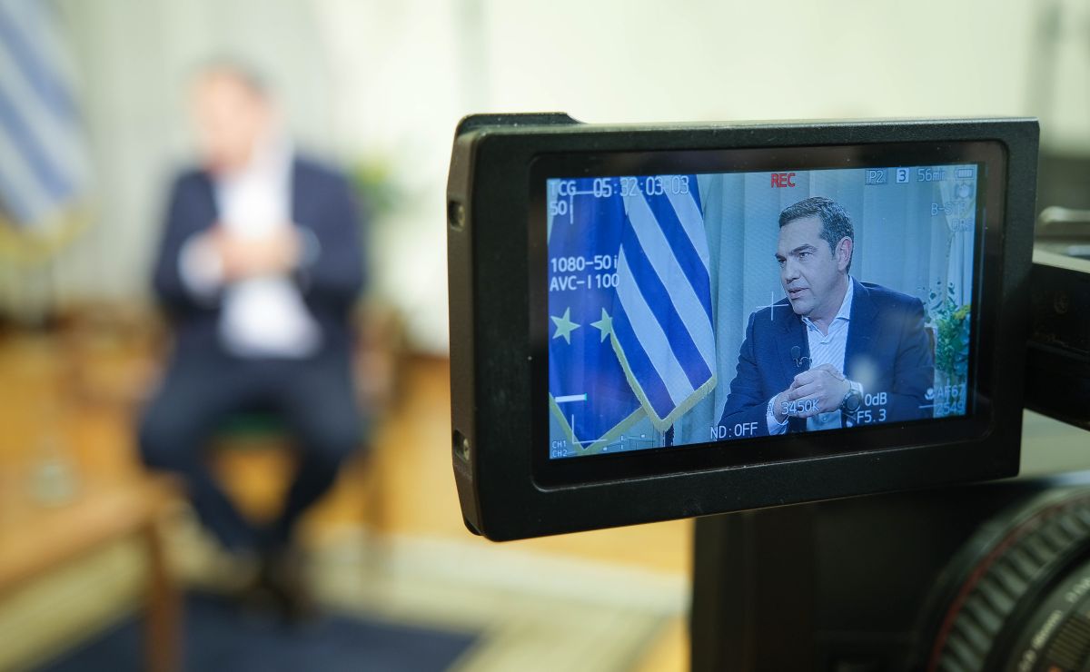 nb tsipras camera