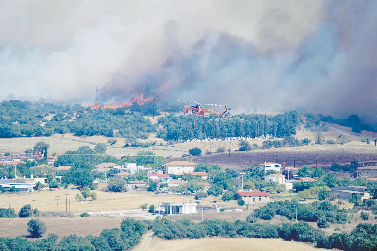 Οι φωτιές αποτελούν προπαρασκευαστικές ενέργειες πολεμικών επιχειρήσεων.