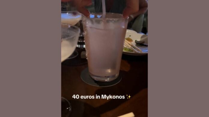 Ξανά viral η Μύκονος: Τουρίστρια μας διασύρει στο TikTok για τον... παγοκύβο των 40 ευρώ