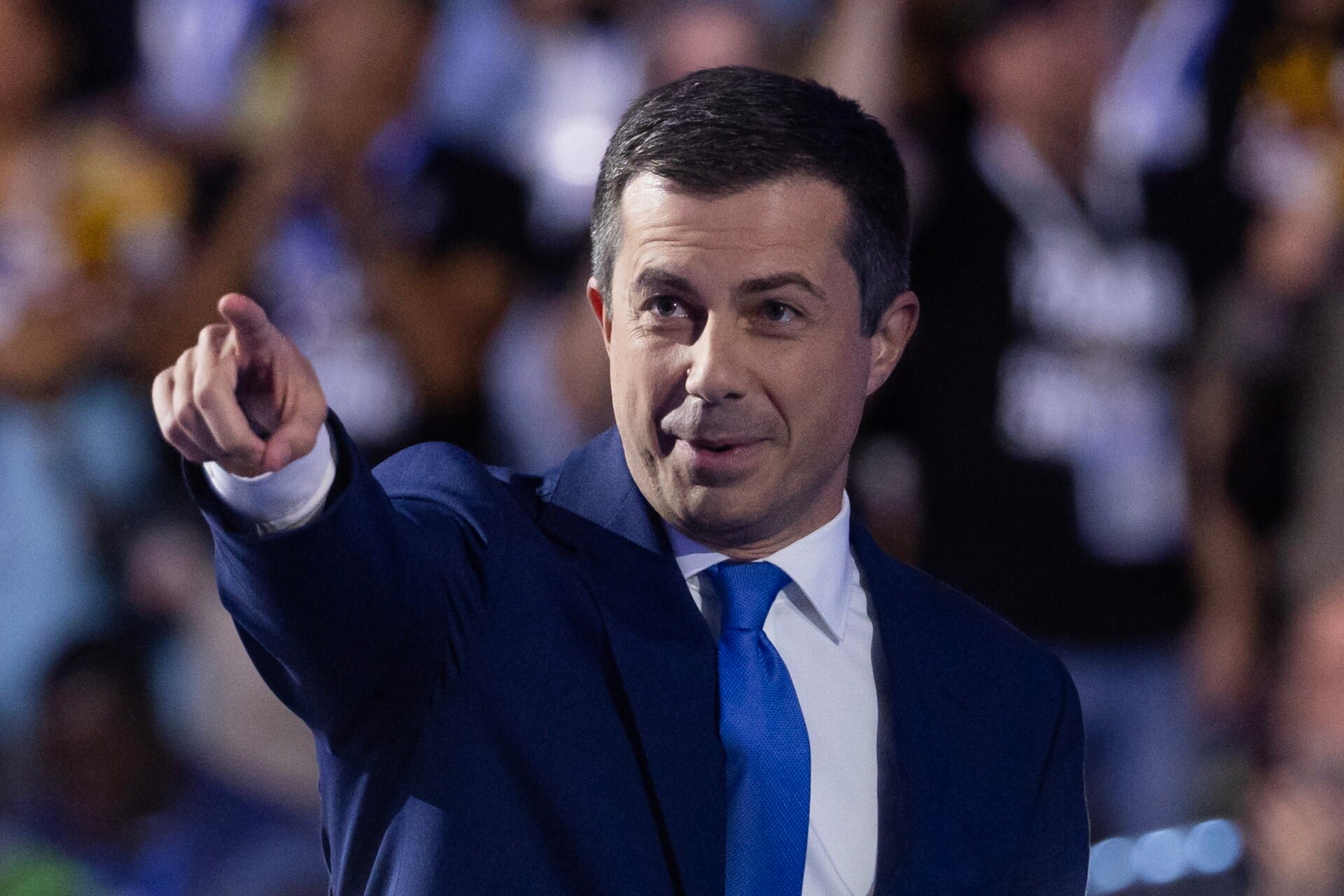 Καμάλα Χάρις ήθελε Πιτ Μπουτιτζέτζ για αντιπρόεδρο