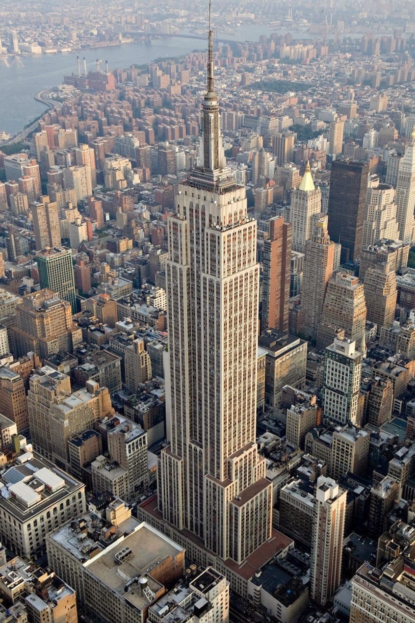 το Empire state building με μέτοχο το Κατάρ