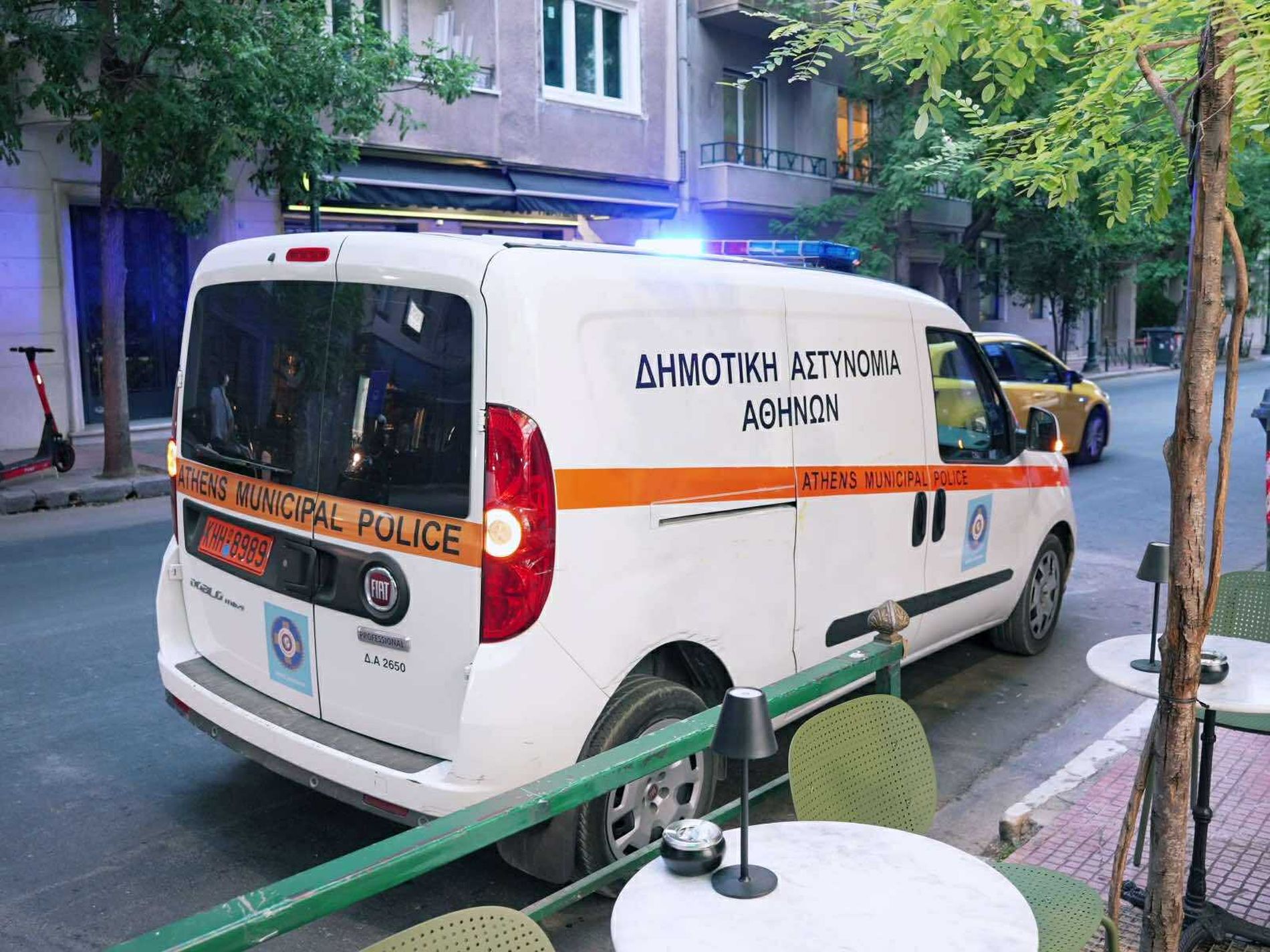 Δήμος Αθηναίων: Σφραγίσεις σε 38 καταστήματα για υπέρβαση κοινόχρηστου χώρου
