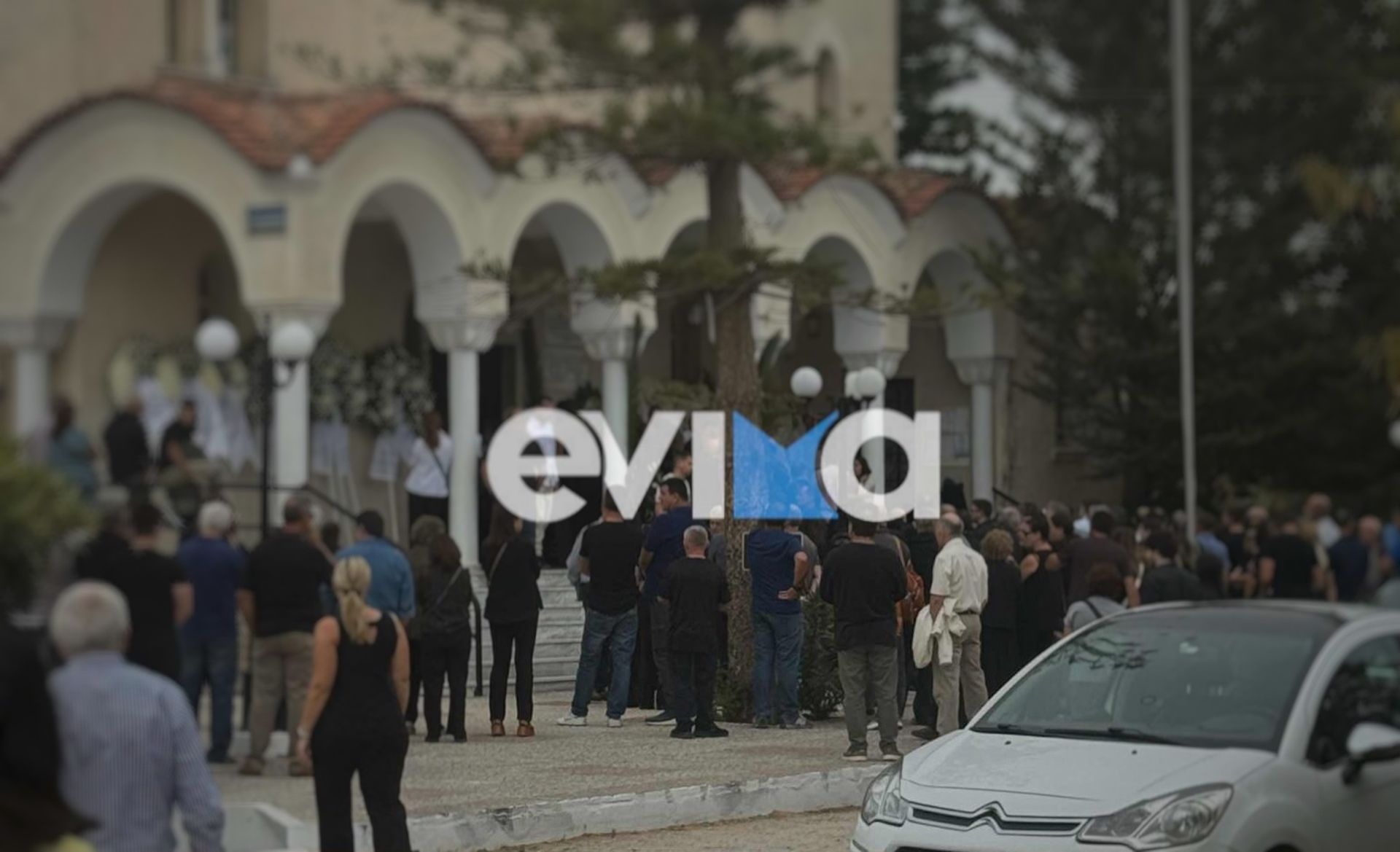Εύβοια - Κηδεία - 20χρονος - Blue Star Chios