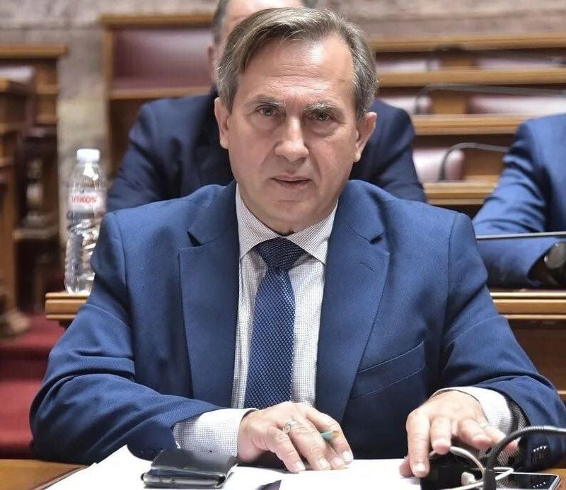 Βρεττός: «Η αγαπημένη μας ''Νίκη'' προδόθηκε», λέει μετά την διαγράφη του