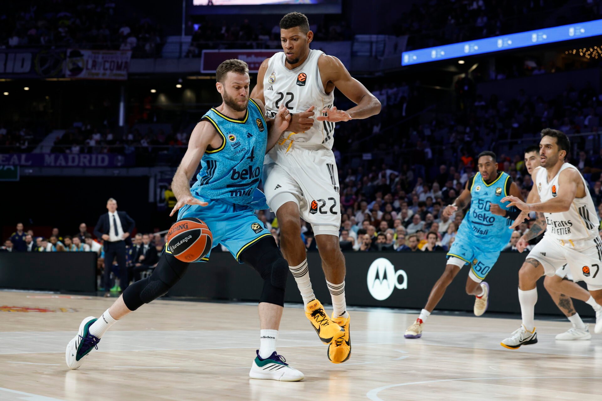 Euroleague: Έκανε περίπατο η Ρεάλ το ντέρμπι με την Φενερμπαχτσέ