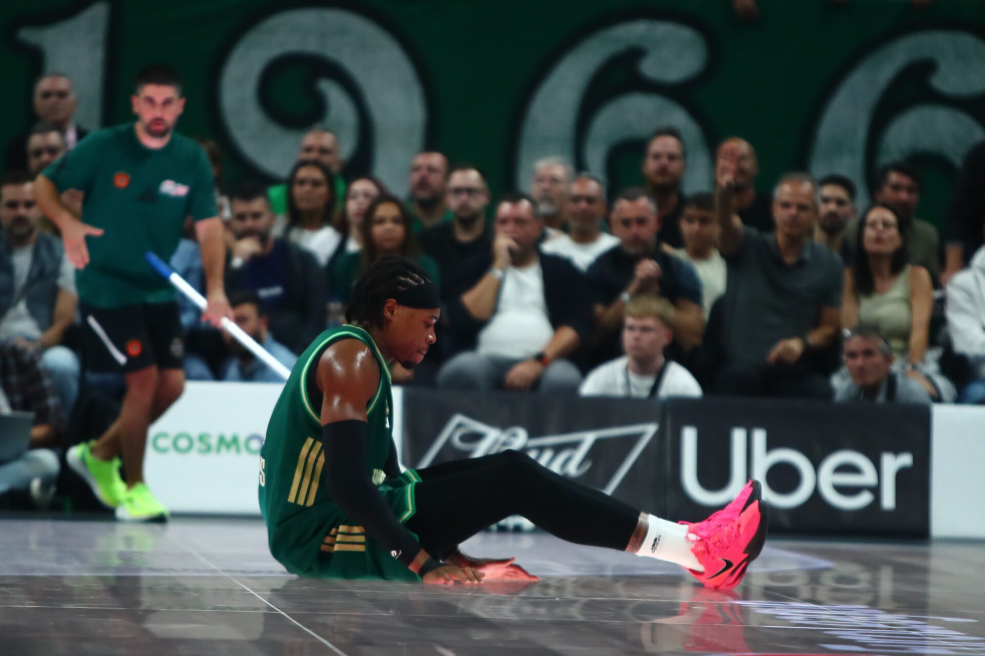 Ένα μήνα εκτός δράσης ο Ρισόν Χολμς