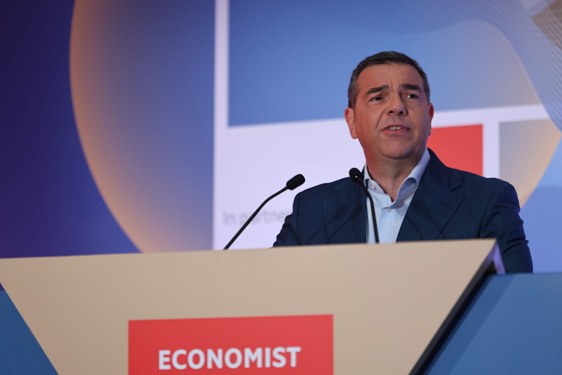 Προσεχώς δεύτερος