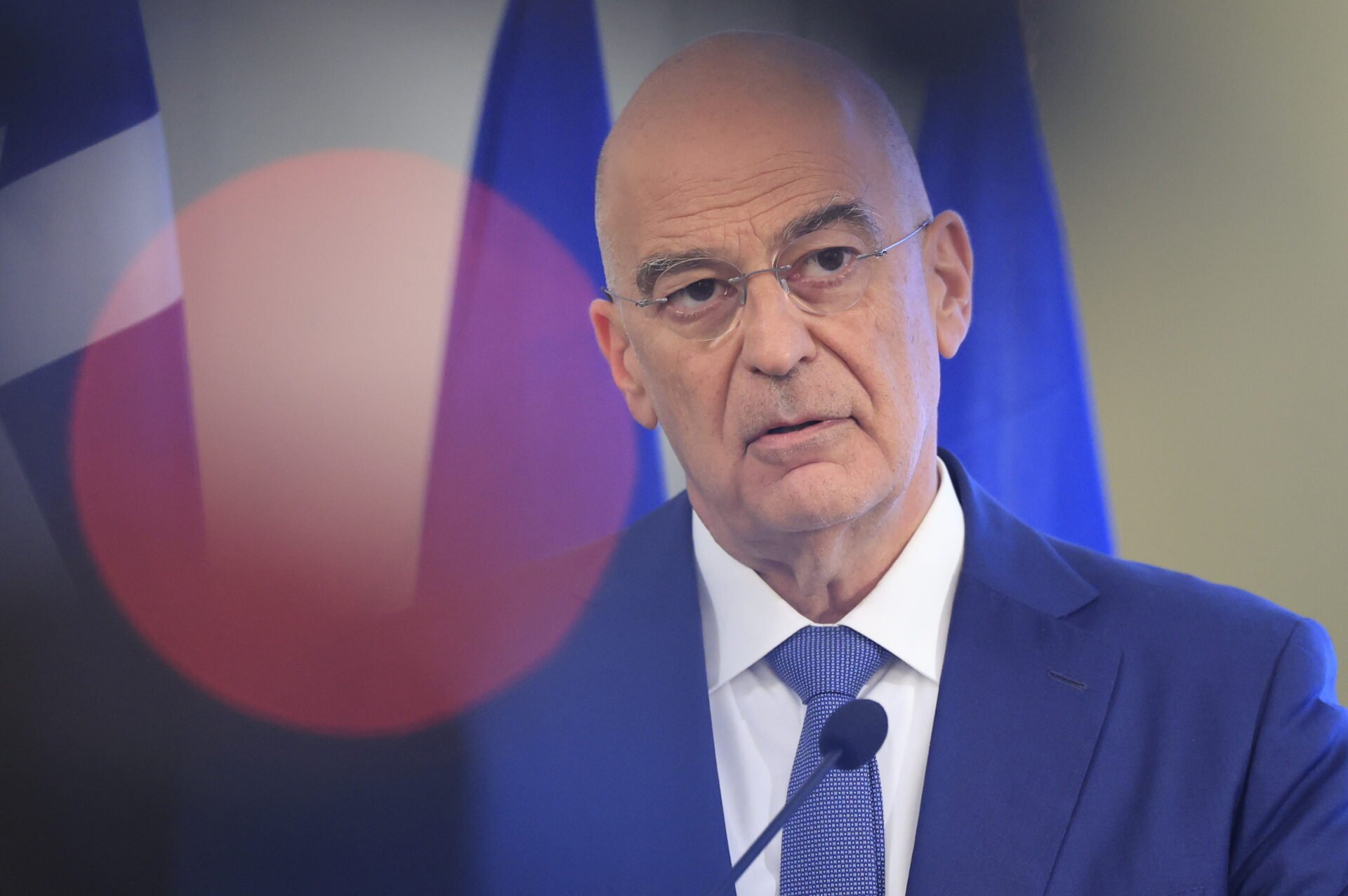 Ηχηρό μήνυμα Δένδια σε Μαξίμου – Επιστολική ψήφο επιλέγει ο υπουργός