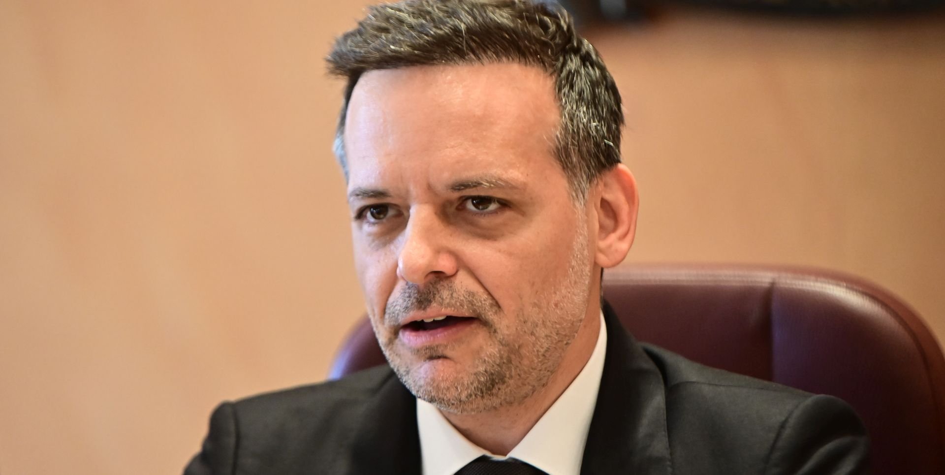 Χάρης Δούκας: Οι αιχμές σε Ανδρουλάκη και το «άνοιγμα» σε Τσίπρα