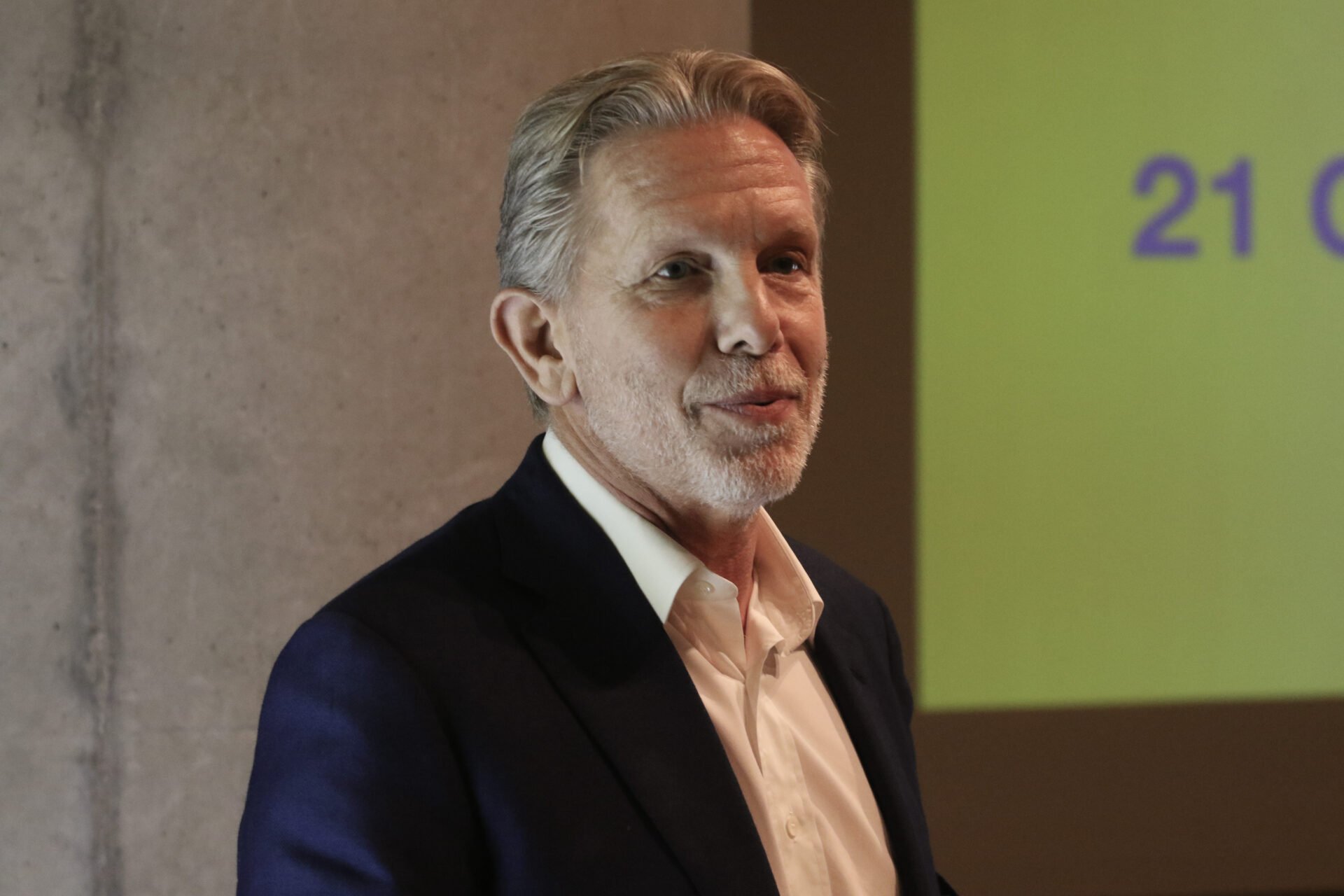 Πρώτες επαφές Γερουλάνου