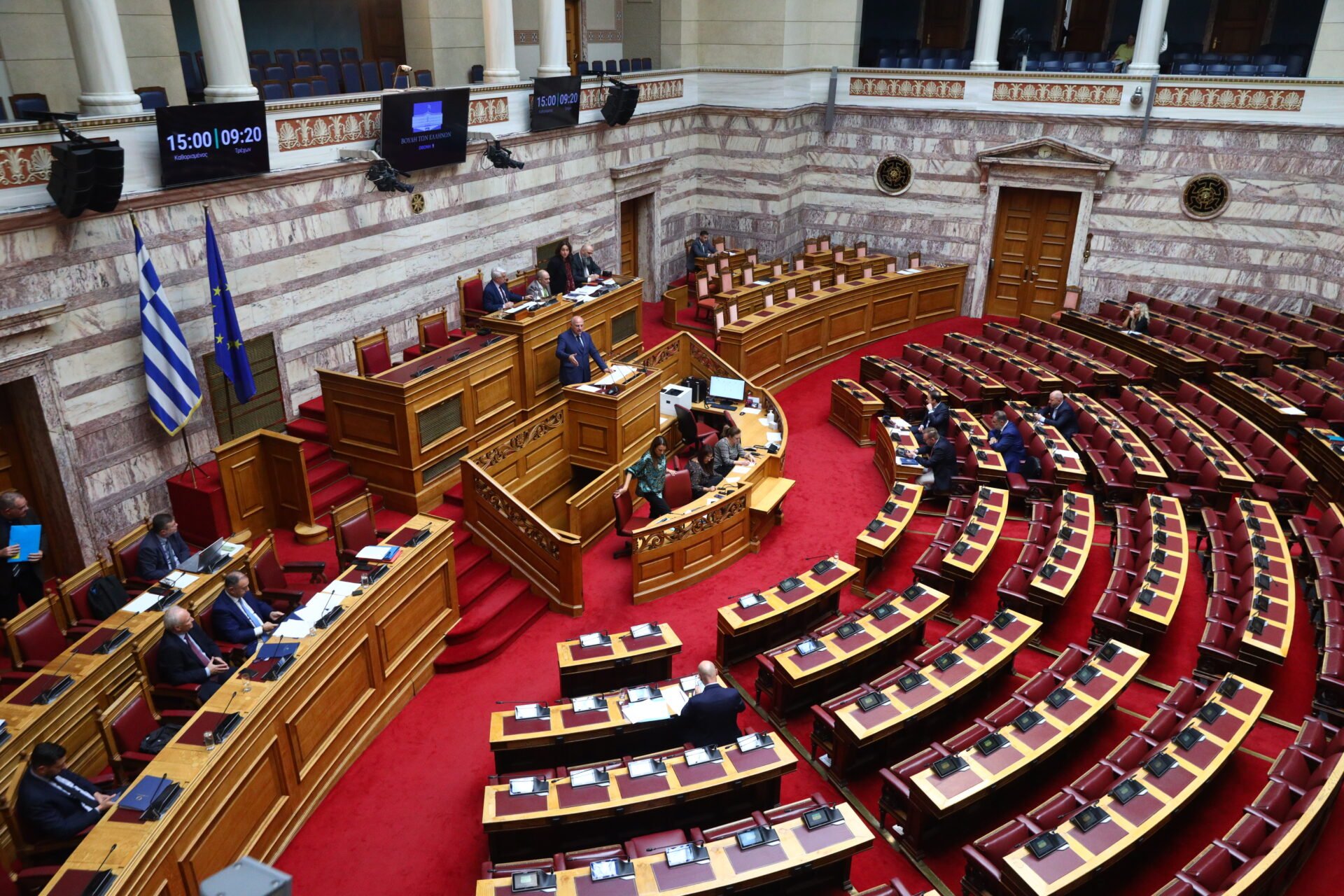 Βουλή: Ένσταση αντισυνταγματικότητας από ΠΑΣΟΚ, ΣΥΡΙΖΑ, Νέα Αριστερά, Πλεύση Ελευθερίας στην τροπολογία για τον Άγνωστο Στρατιώτη