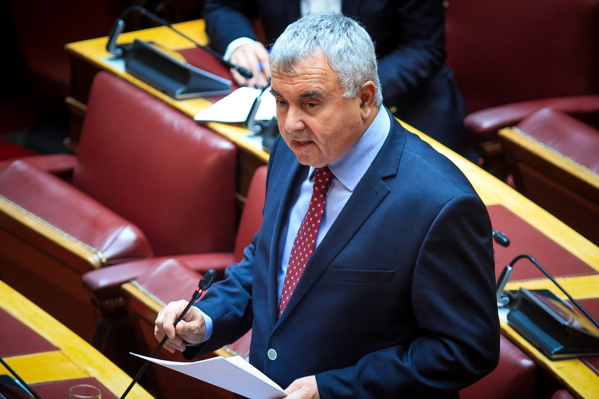 Στο πλευρό της Ντόρας το ΠΑΣΟΚ! Ερώτηση κατά Κικίλια για το λιμενάρχη Χανίων!